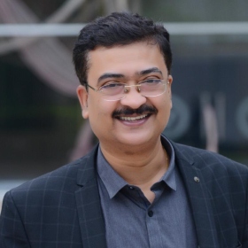 Dr. Srusuta Sen